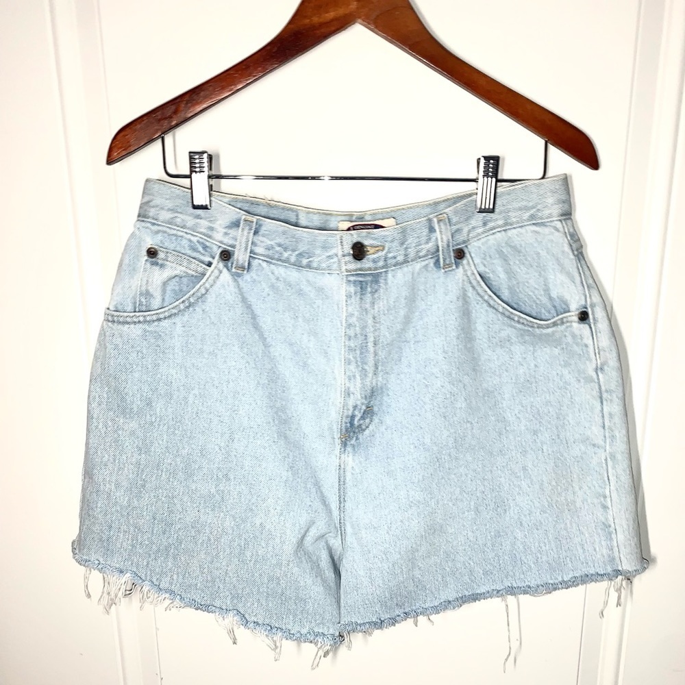 Vintage Women’s high rise light wash vintage Cut off Jean Shorts 16 - Picture 2 of 4